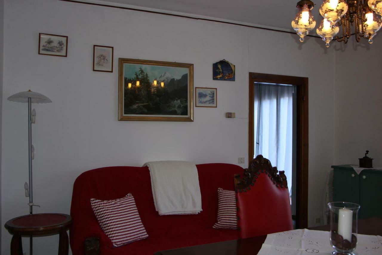 Casa Di Gianni Apartment Primaluna Екстериор снимка