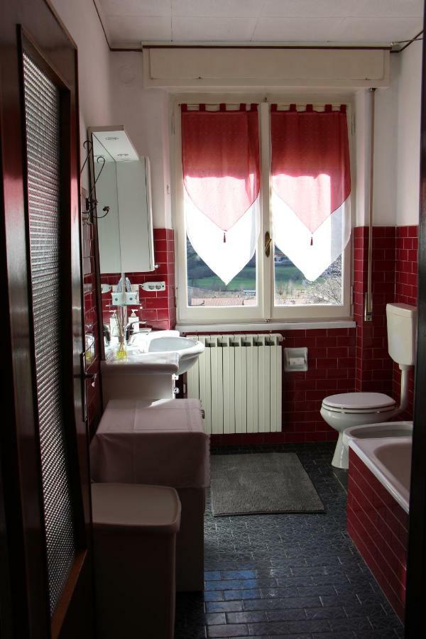 Casa Di Gianni Apartment Primaluna Екстериор снимка