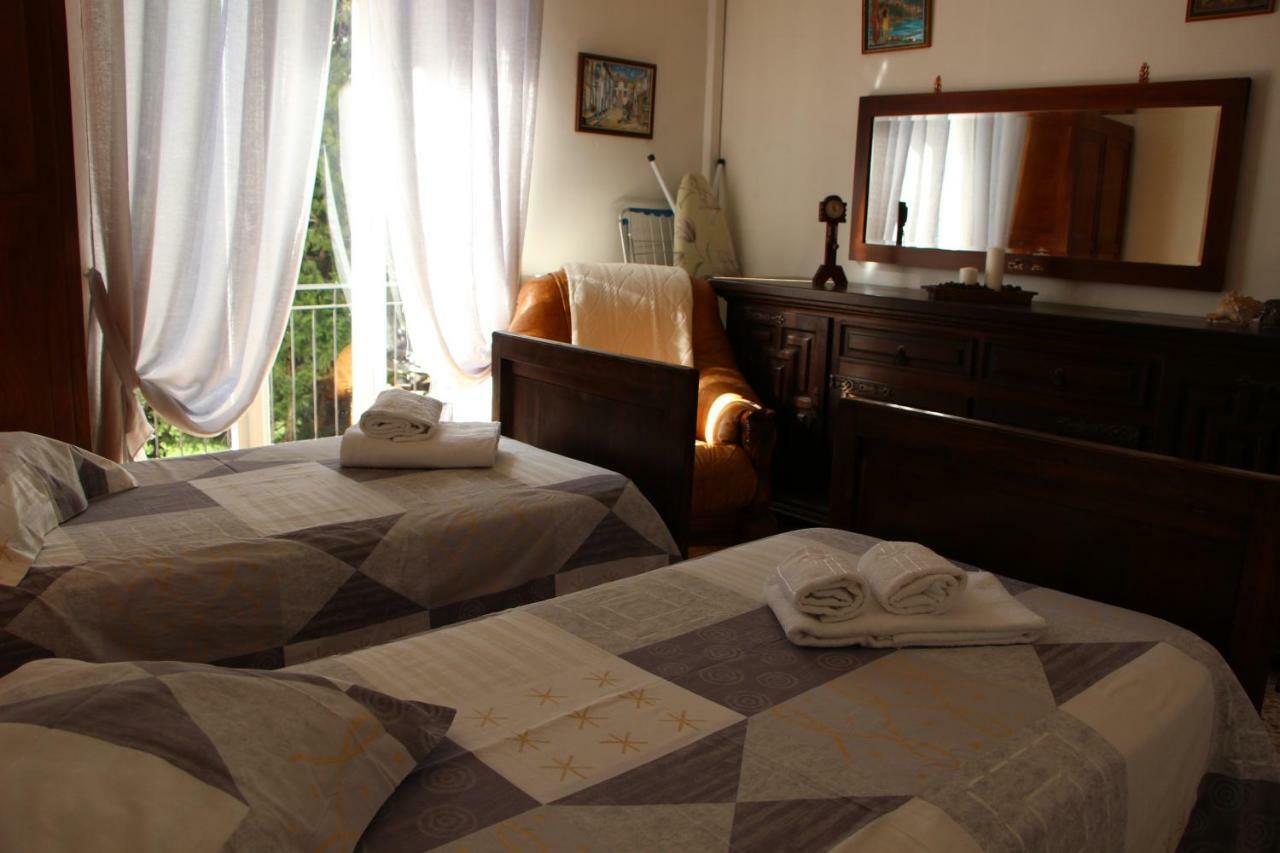 Casa Di Gianni Apartment Primaluna Екстериор снимка
