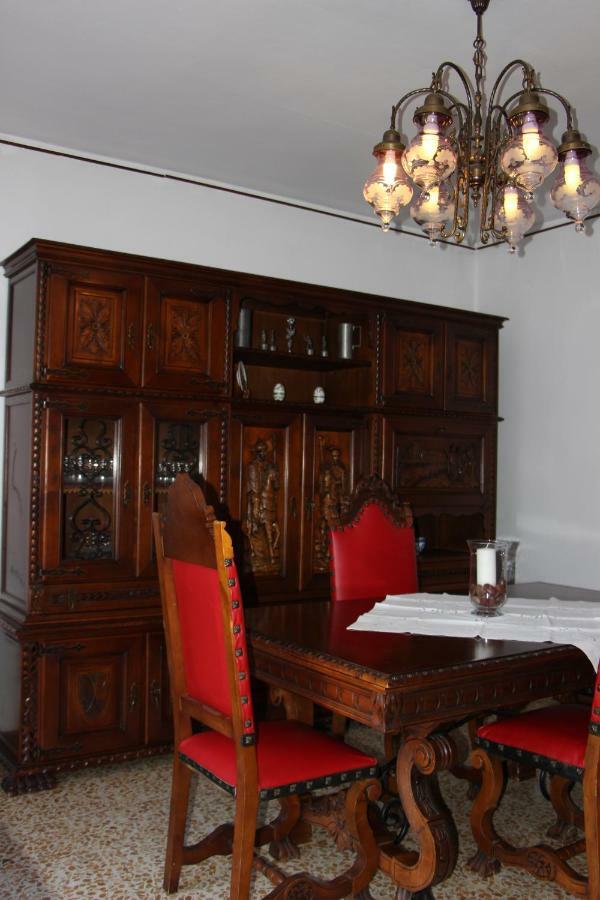 Casa Di Gianni Apartment Primaluna Екстериор снимка